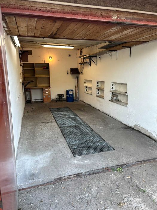 Garaż z kanałem os. Białostoczek