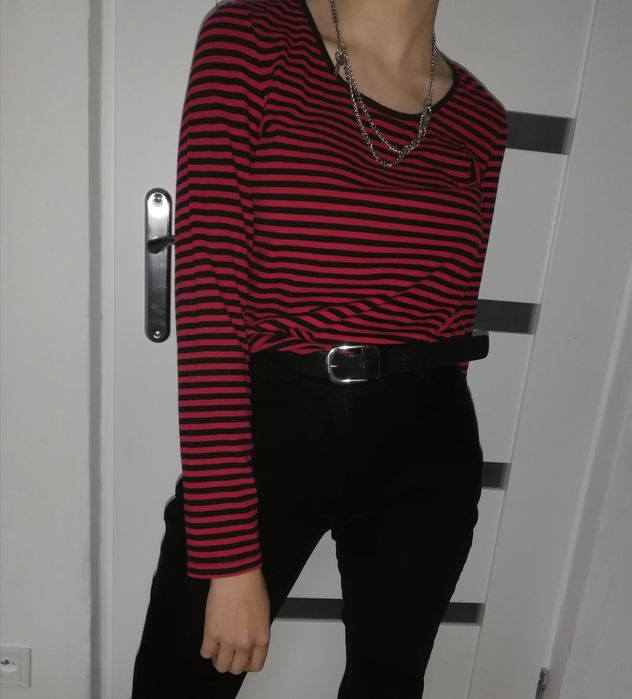 Czarno czerwony longsleeve vintage M