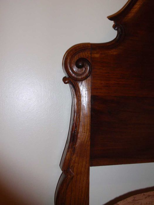 Cama conventual D. José I em madeira de Castanho (Preguiceiro)