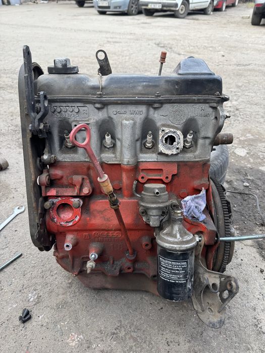 двигун 1.8 бензин Volkswagen Passat b3