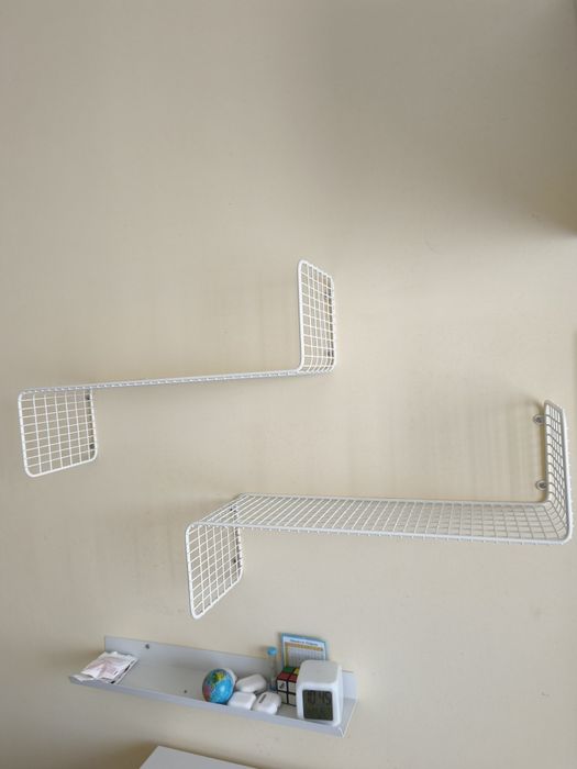 Prateleiras de parede brancas Svenshult IKEA