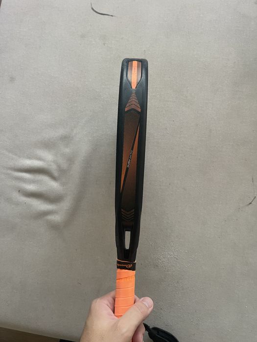 Raquete Bullpadel Vertex 04 Hybrid 2025