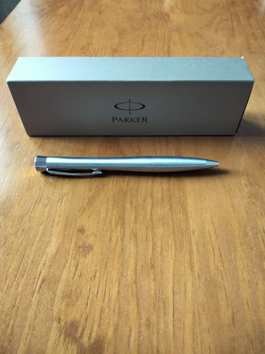 Caneta Parker c/caixa