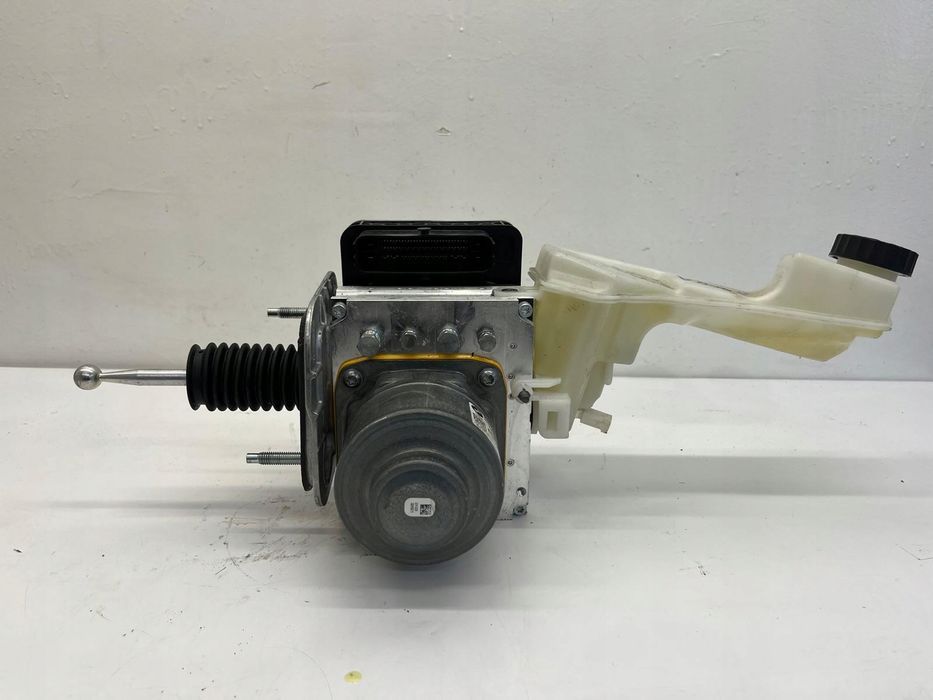 pompa hamulcowa abs bmw 2 u06