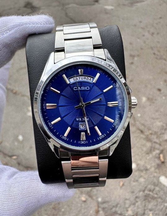 Чоловічий годинник Casio MTP-1381 з подвійним календарем