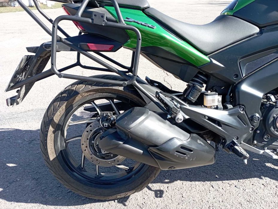 мотоцикл Bajaj Dominar D400 2020