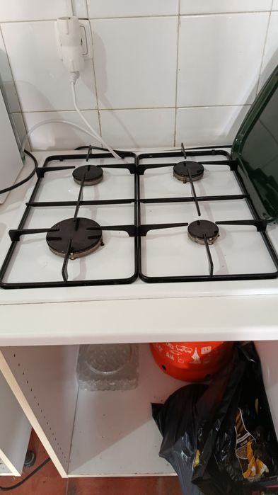 Conjunto de Placa gás, forno elétrico e móvel