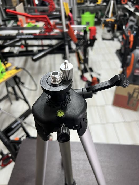 Штатив для лазерного уровня 180 см 5\8 с переходником на 1/4 + сумка