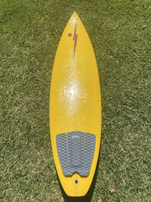 Prancha de Surf Lightning Bolt para restaurar