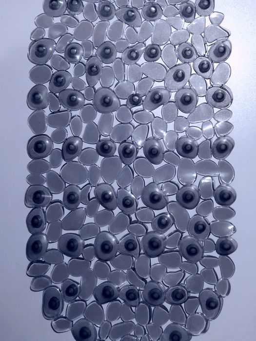 Силиконовый противоскользящий коврик на присосках р.34×68см