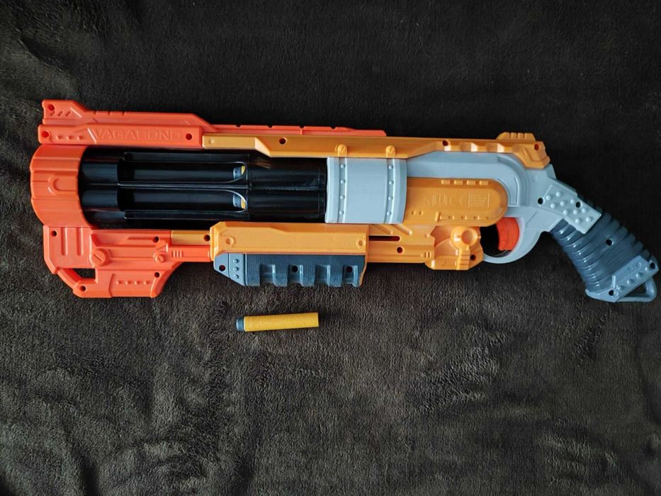 pistolet Nerf +6 strzałek