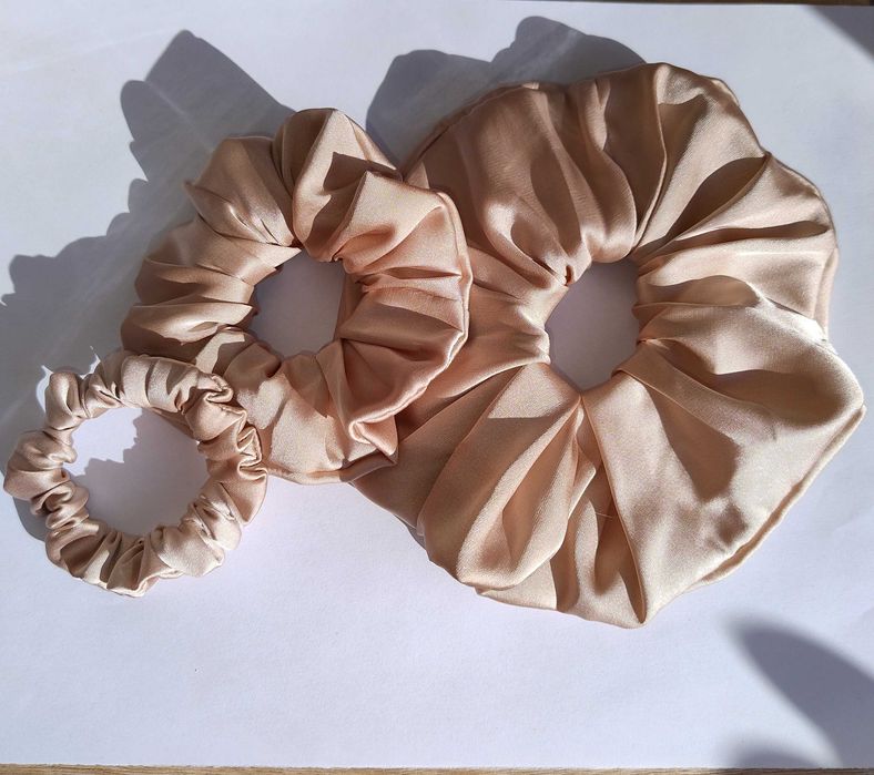 Резинки для волосся