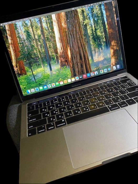 MacBook Pro  i5, 8Gb, 256Gb, 13"