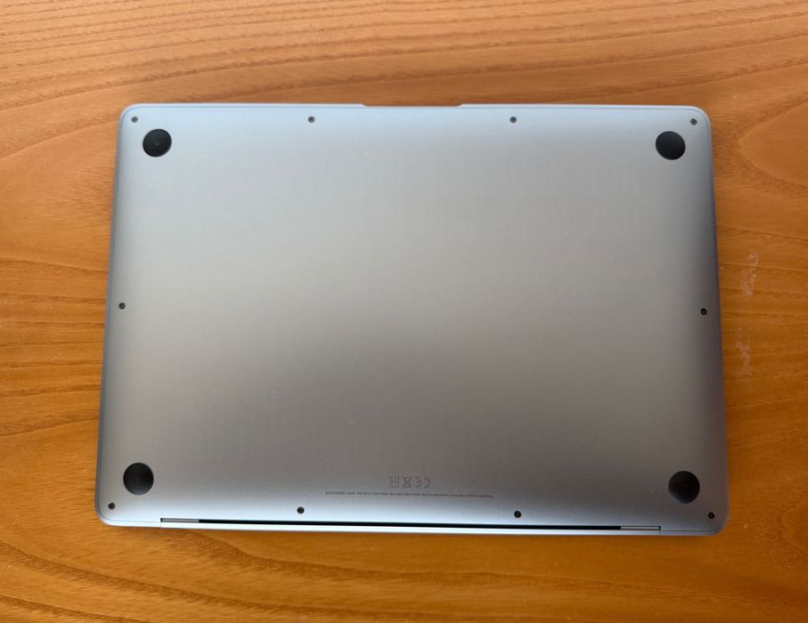 MacBook Air 13" – Excelente Estado!