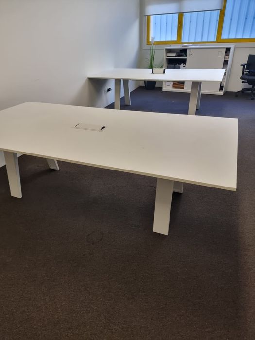 Mesa retangular branca