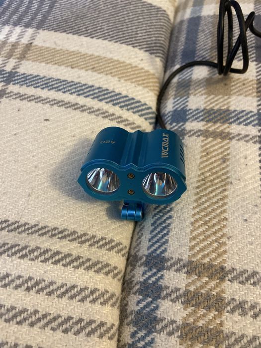 Світлодіодний велосипедний ліхтар VicMax A20