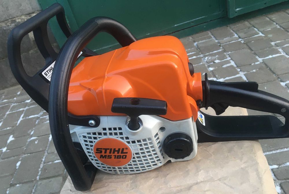 Бензопилка STIHL MS 180
