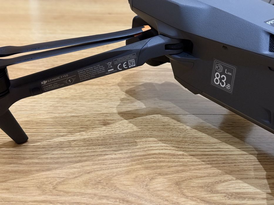 Dji Mavic 3 com selo C1 Fly more combo+ DJI RC