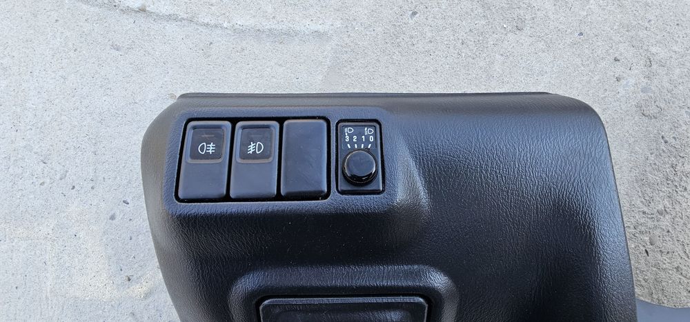 Накладка панелі приладів для subaru impreza wrx gda. (66079FE010OE)