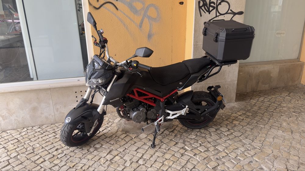 Mala + suporte para mota Benelli tnt 125