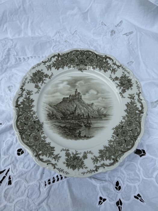 Посуда  винтаж Seltmann Weiden холмы рейна  в идеале