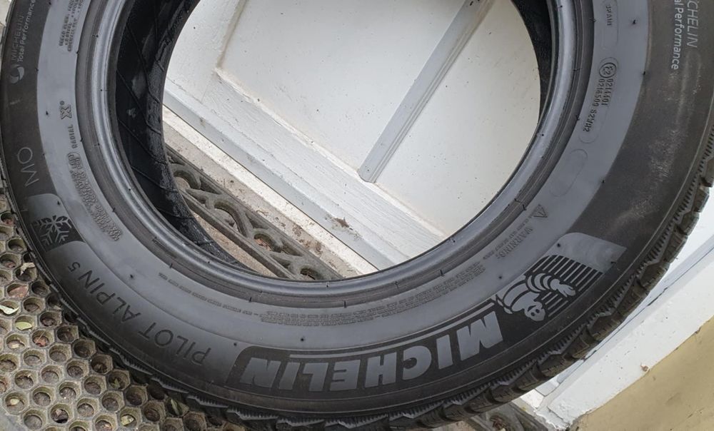 Opony zimowe  Suv Michelin Alpin5 215/65/17