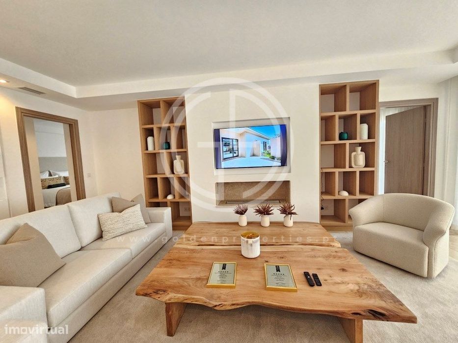 Moradia T5 de luxo nova em Faro