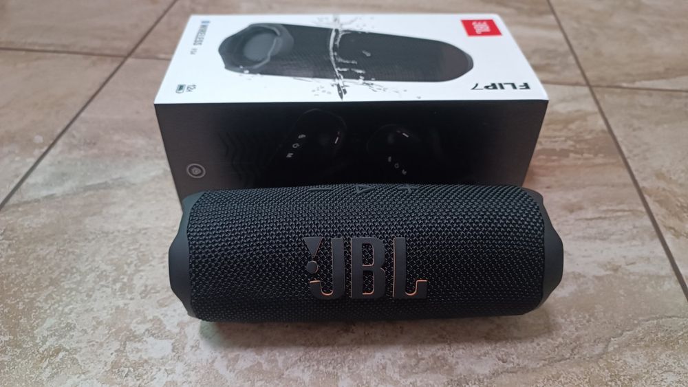 Колонка JBL Flip 7 не оригинал.