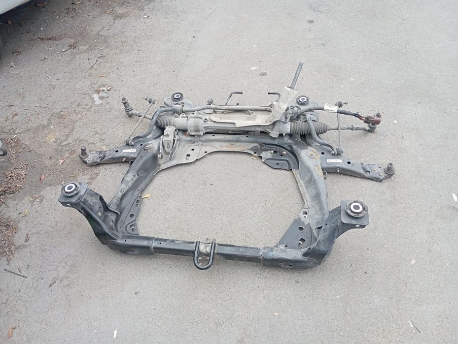 Балка передня Land rover discovery sport l550
