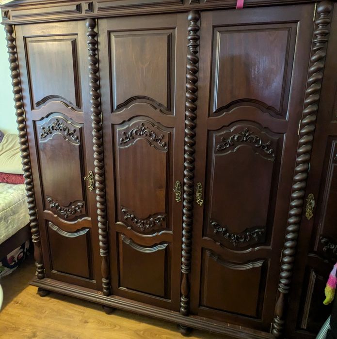 Mobília de quarto séc.17 vendo separado também Negociável
