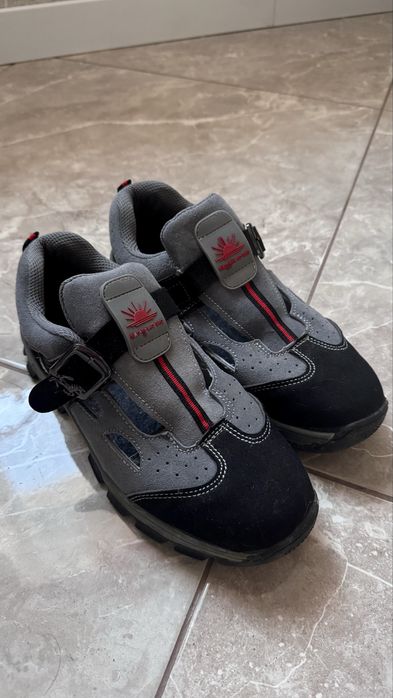 Робоче взуття, спецвзуття