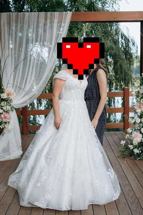 Весільна сукня від Оксани Мухи