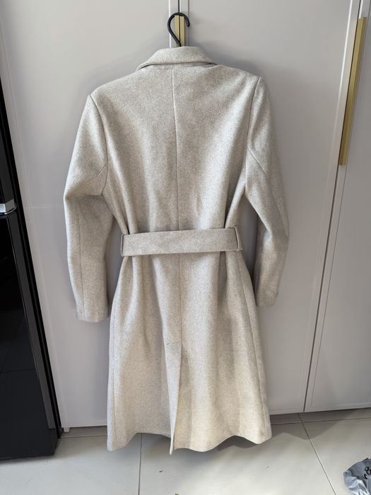 Plaszcz damski bezowy