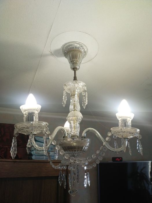 Люстра хрустальная. Проиводство Чехия