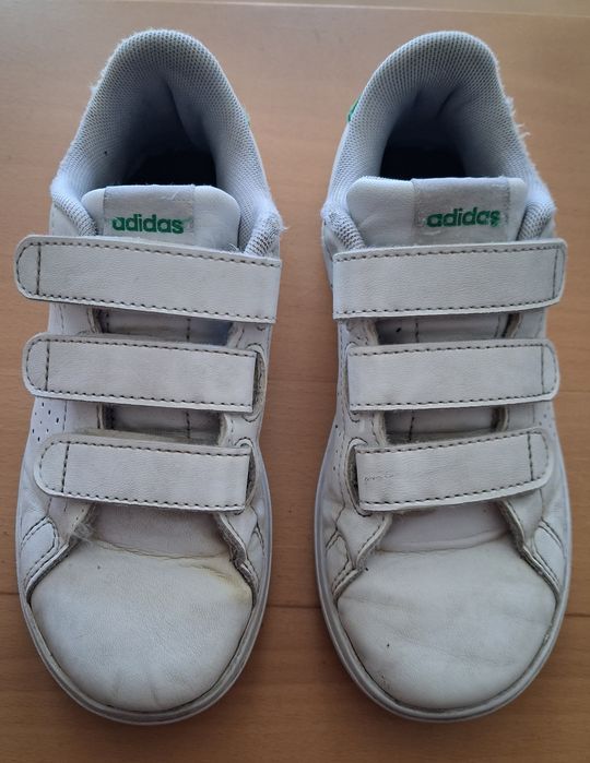 Sapatilhas Adidas brancas 31