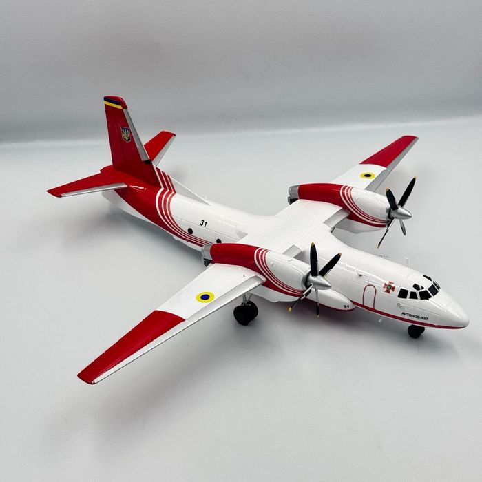 Преміум модель літака Ан-32П Пожежний ДСНС України, масштаб 1:72 (40см
