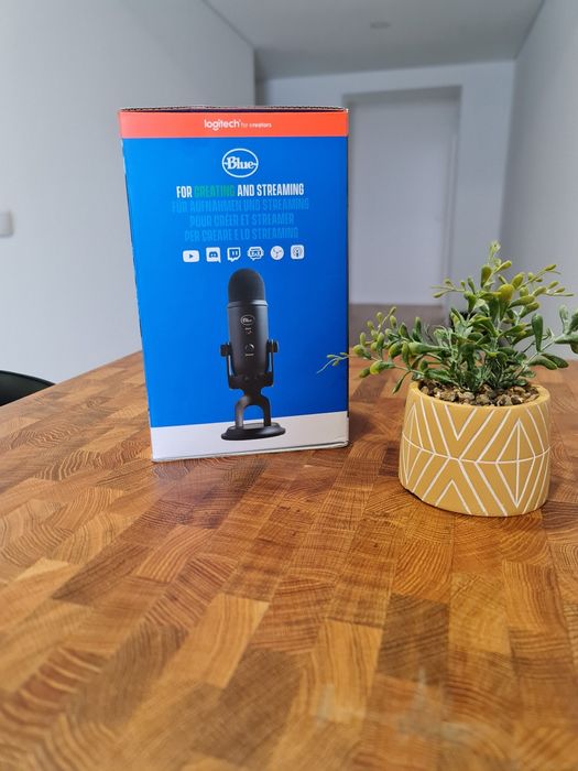 Blue Yeti USB (Logitech) – O Microfone dos Pro!