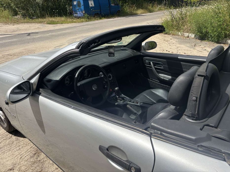 Mercedes-Benz slk230