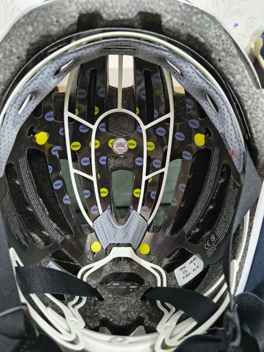 Kask rowerowy Giro synthe S MIPS