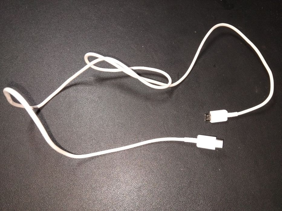Biały kabel USB-C