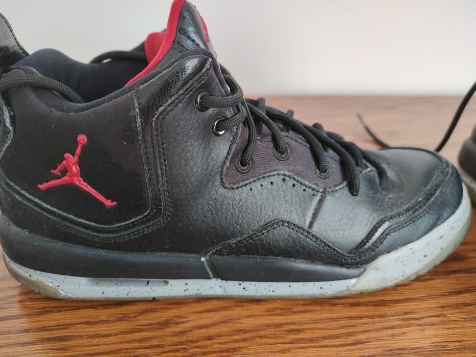 Buty sportowe  Jordan 39