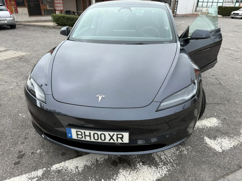 Tesla Model 3 Tração Traseira
