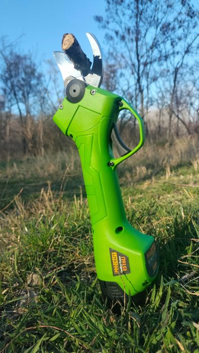 Аккумуляторный садовый секатор pro craft ES 16 Li