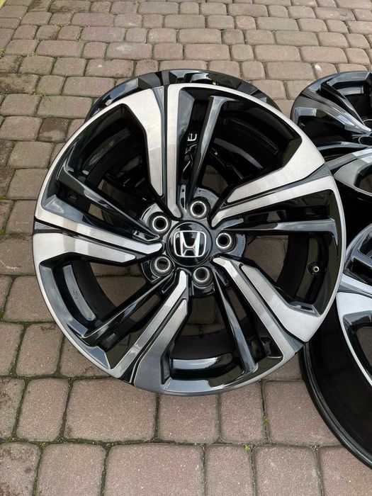Oryginalne alufelgi Honda 5x114,3 17 Civic Accord CR-V HR-V BICOLOR