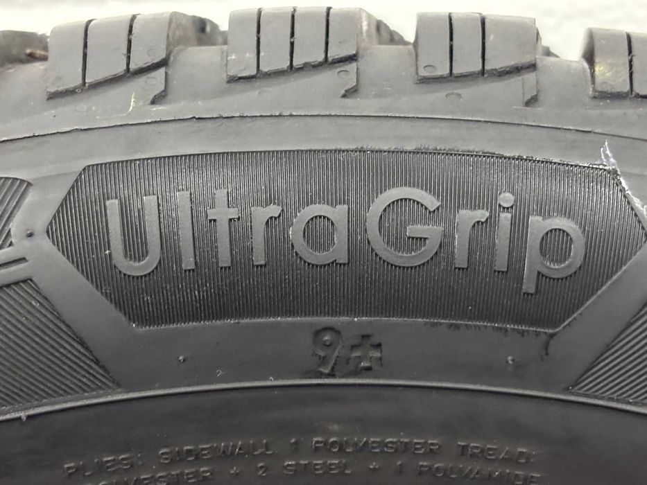 205/60/16 92H Goodyear UltraGrip  opona używana zimowa DOT 2020