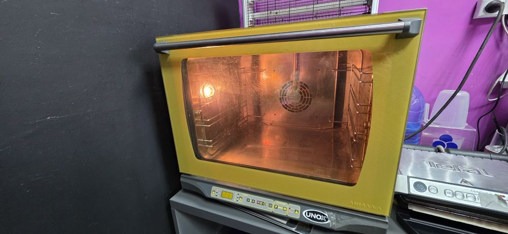 Конвекційна піч UNOX ARIANNA XF 135( Італія)