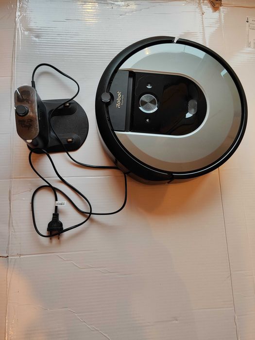 Robot odkurzający IROBOT ROOMBA i7 (WiFi)