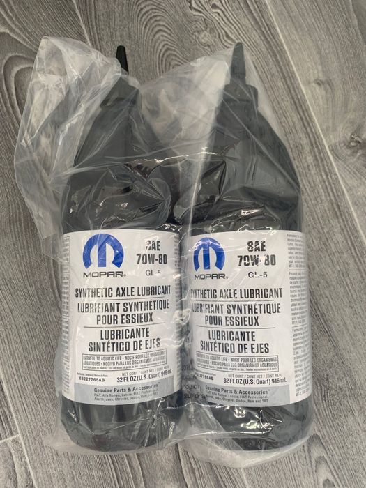 Трансмісійна олива Mopar Gear Oil 70W-80 68227765AB