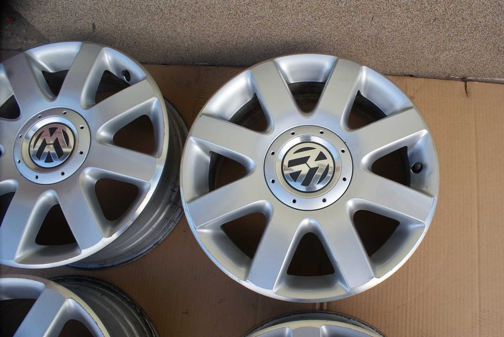 Stalowe i Alu 6,5Jx16 cali 5x112x57  ET33 Audi Q3 VW Tiguan Seat Skoda