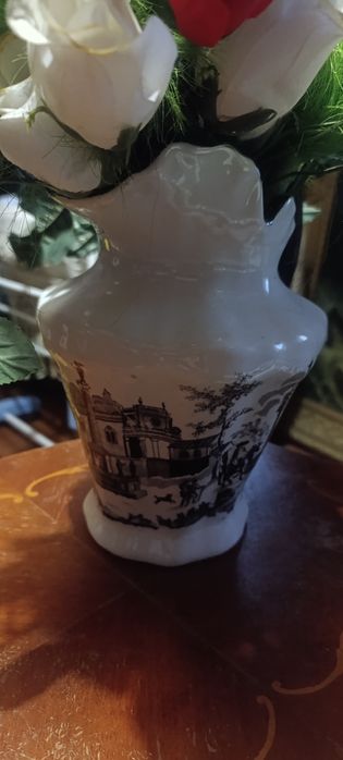 Продам антикварный кувшин